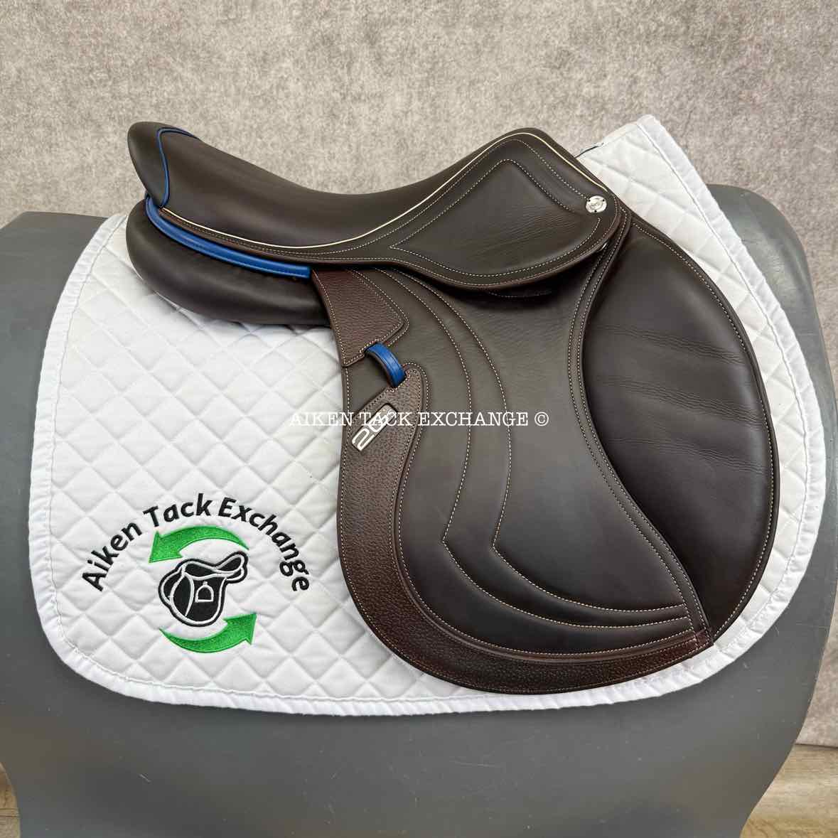2019 CWD SE32 2GS Mademoiselle Close Contact Jump Saddle, 17" Seat - S1, 3L Flap, Dynamick Flex Tree - Medium, Full Buffalo Leather