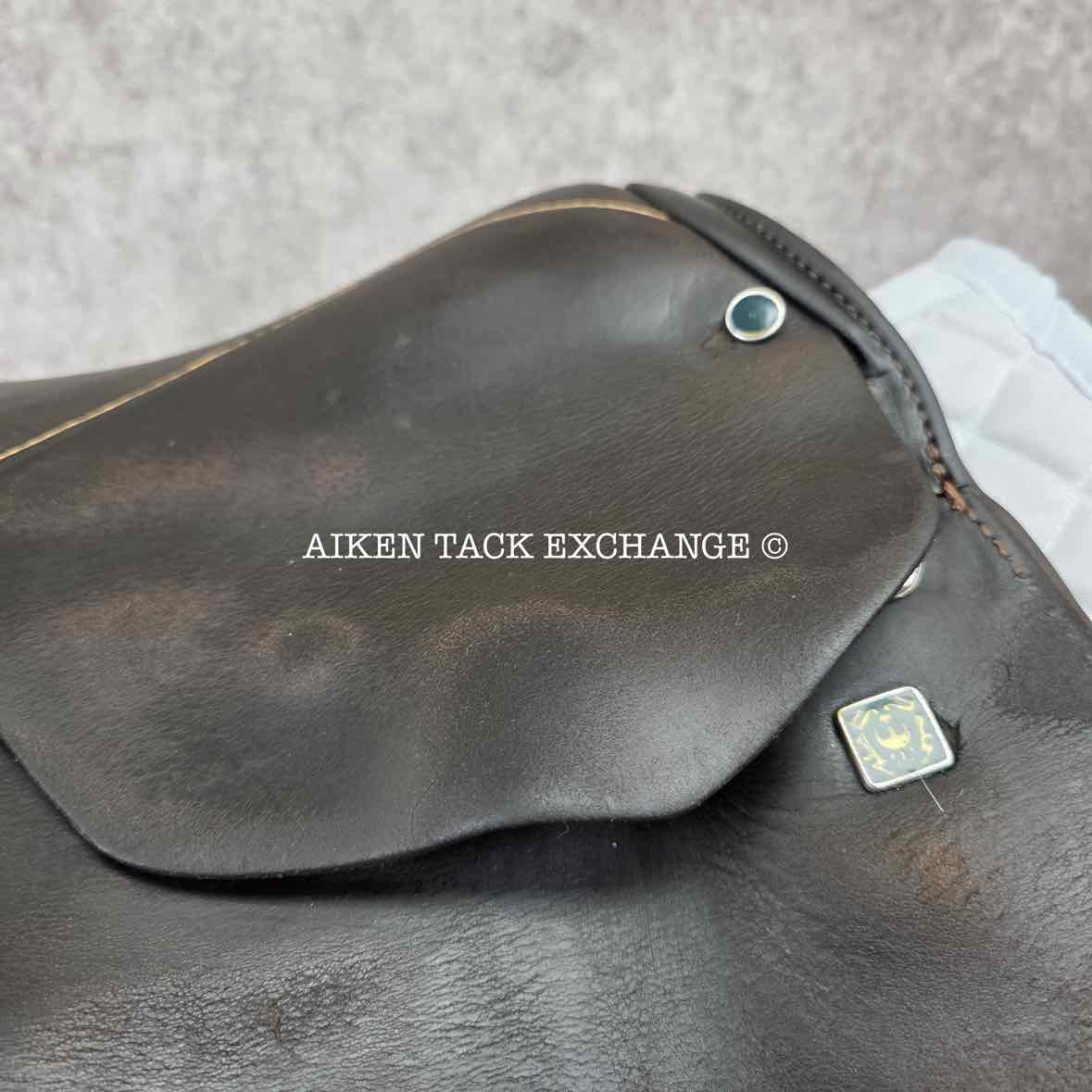 Stubben Siegfried II Saddle, 17" Seat, 31cm Tree - MW/W, Wool Flocked Panels