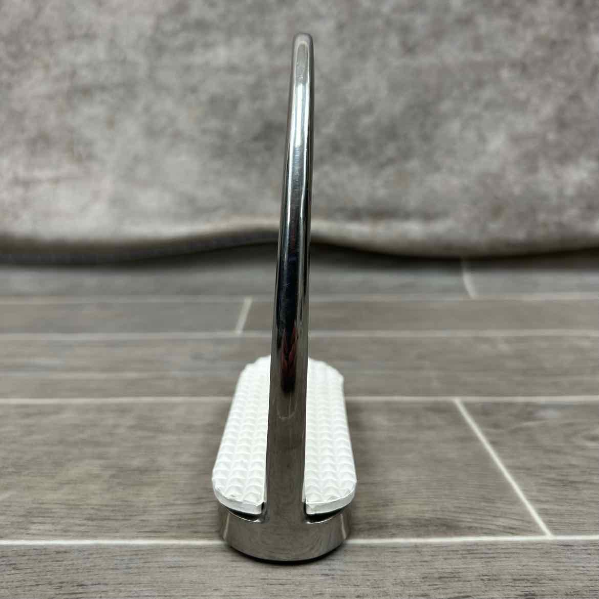 Centaur Fillis Stirrup Irons 4.75"