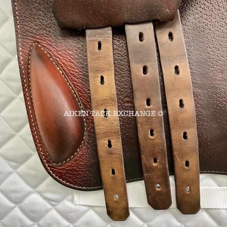 **SOLD** 2019 Prestige Paris Classic Close Contact Jump Saddle, 18" Seat, 33 Tree - Medium (Adjustable), Foam Panels