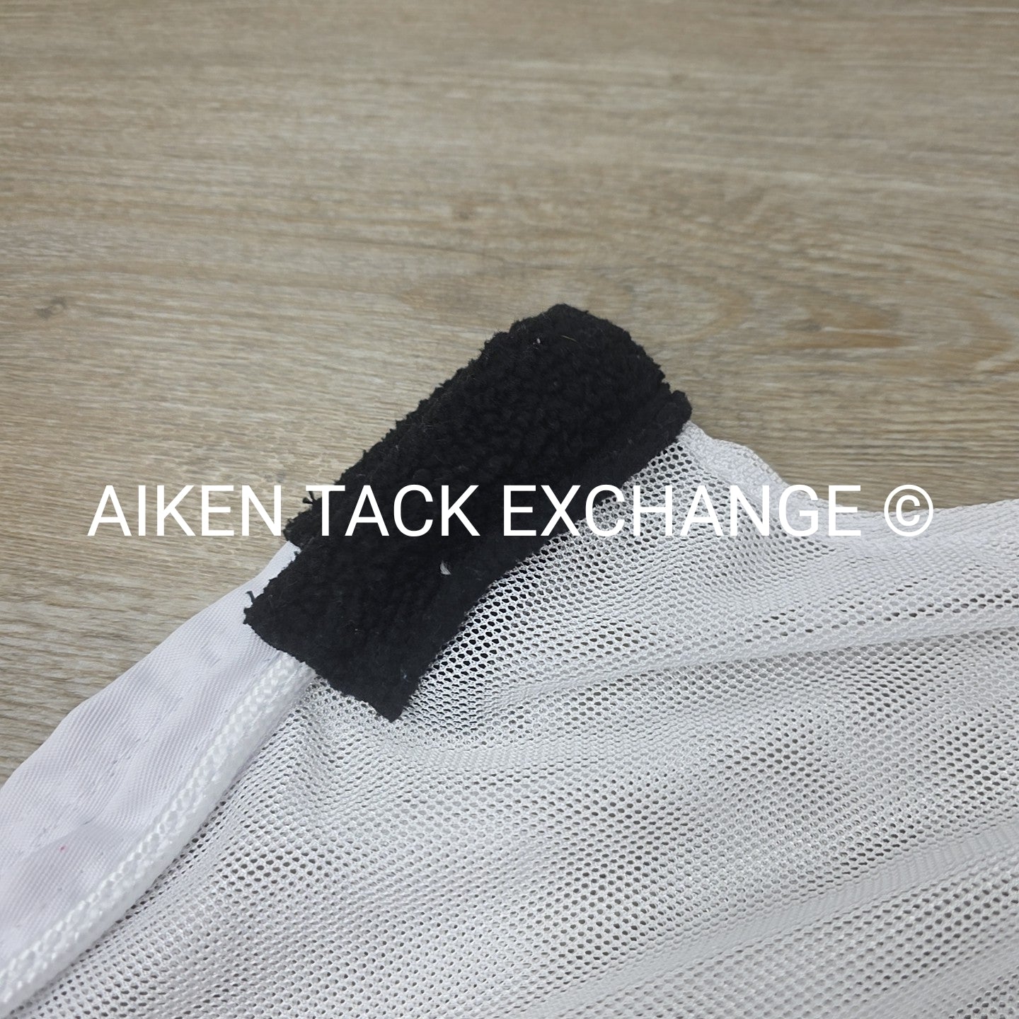 Fenwick Equestrian BodyGuard Mesh Cooler, White (has some marks) 62"