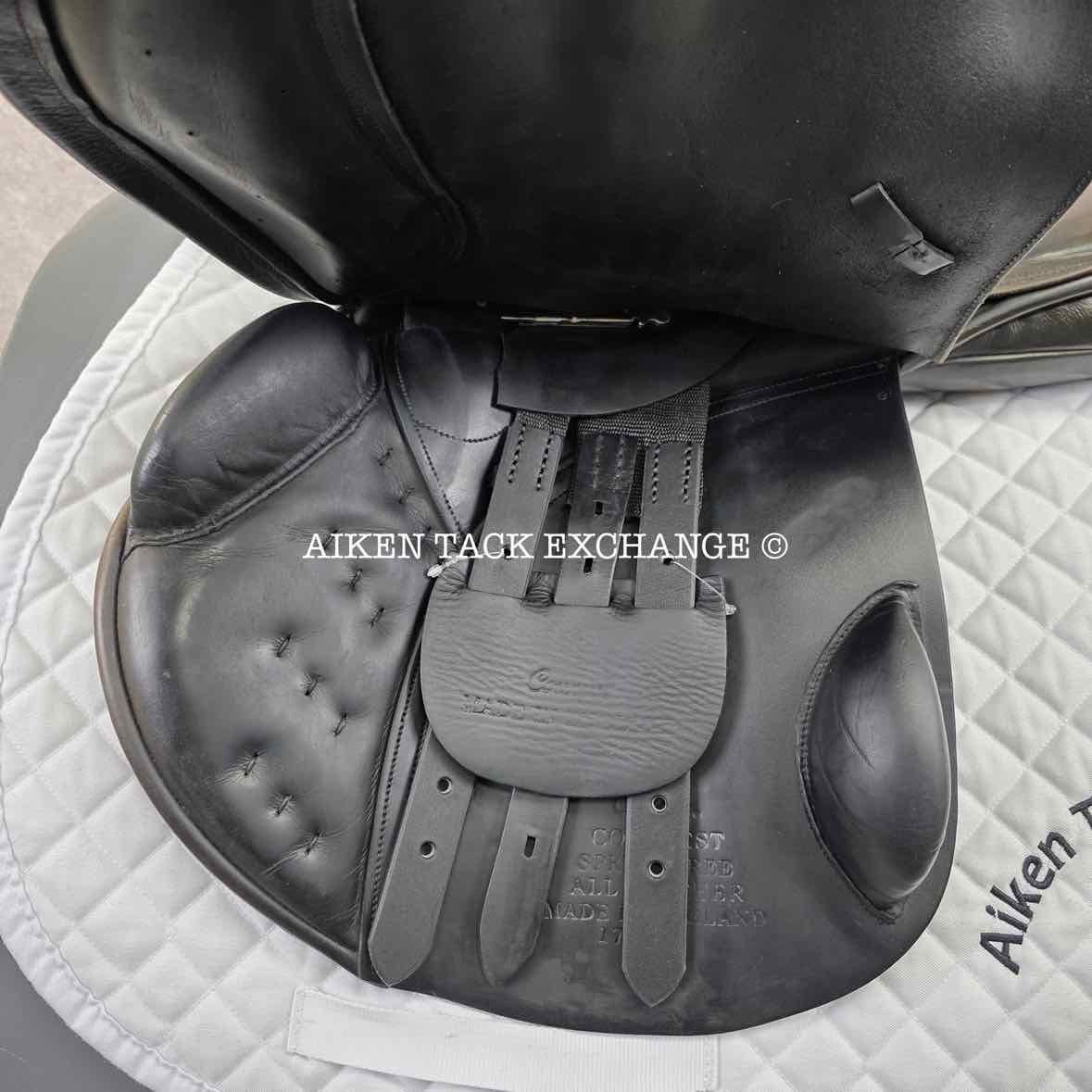 **SOLD** 2003 County Conquest Jump Saddle, 17.5" Seat, Medium Tree, Wool Flocked Panels