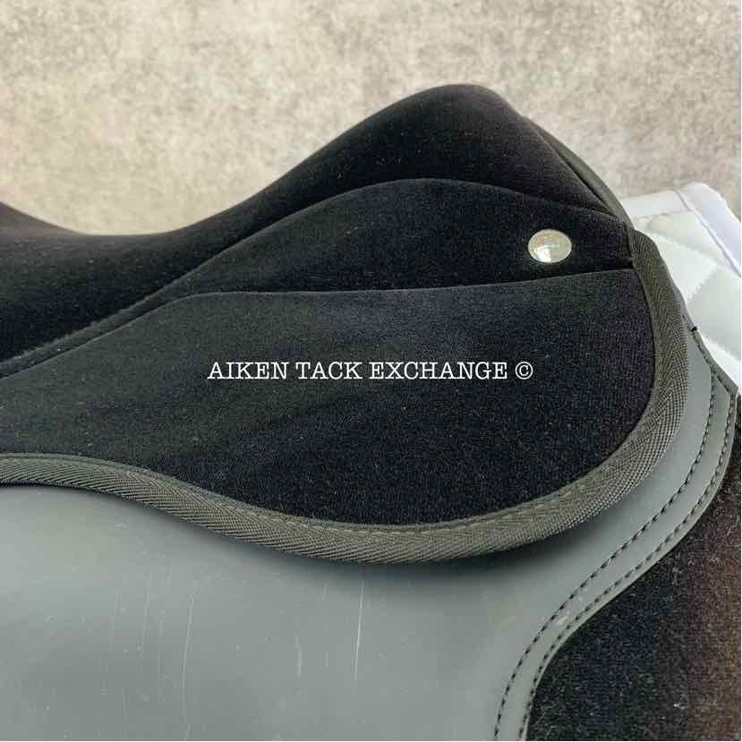 **SOLD** Thorowgood Maxam All Purpose Saddle, 17" Seat, Extra Wide Tree, Wool Flocked Panels