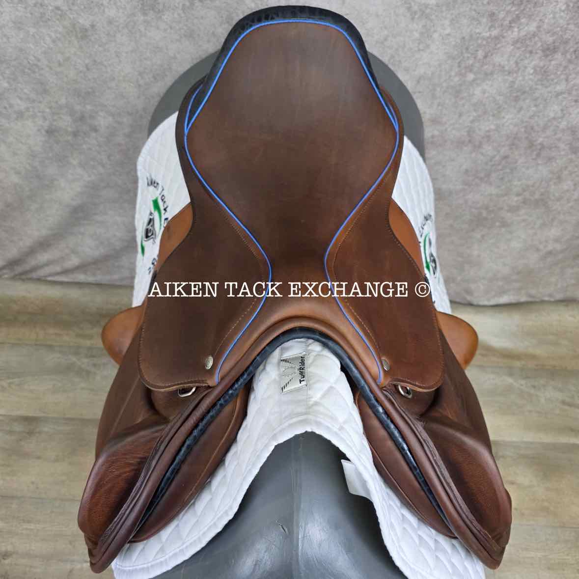 2022 Custom Saddlery Fleur De Lys Monoflap Jump Saddle, 17.5" Seat, Adjustable Tree, Wool Flocked Panels