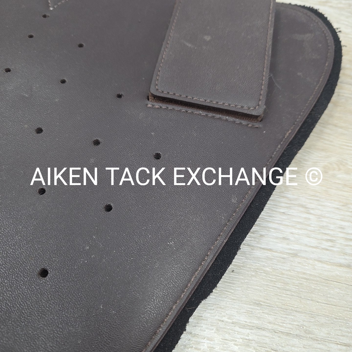 Wintec Belly Guard Stud Guard Girth Attachment, Brown