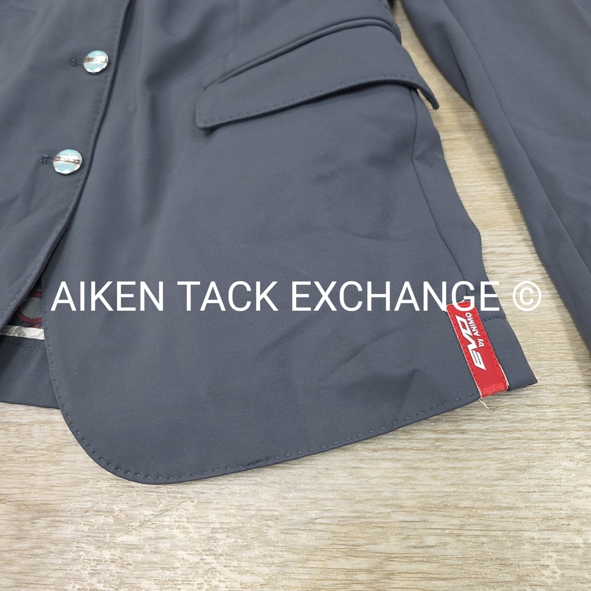 Animo Show Coat, Size US 6 / I 42
