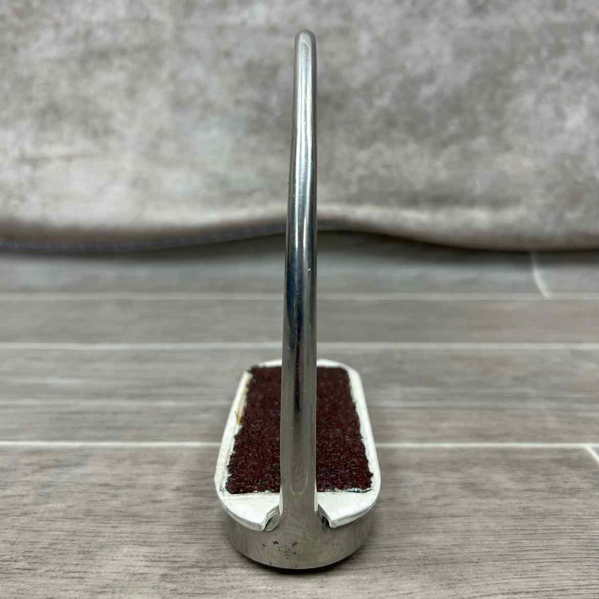 Metalab Fillis Stirrup Irons with Sure Grip Stirrup Pads 4.5"