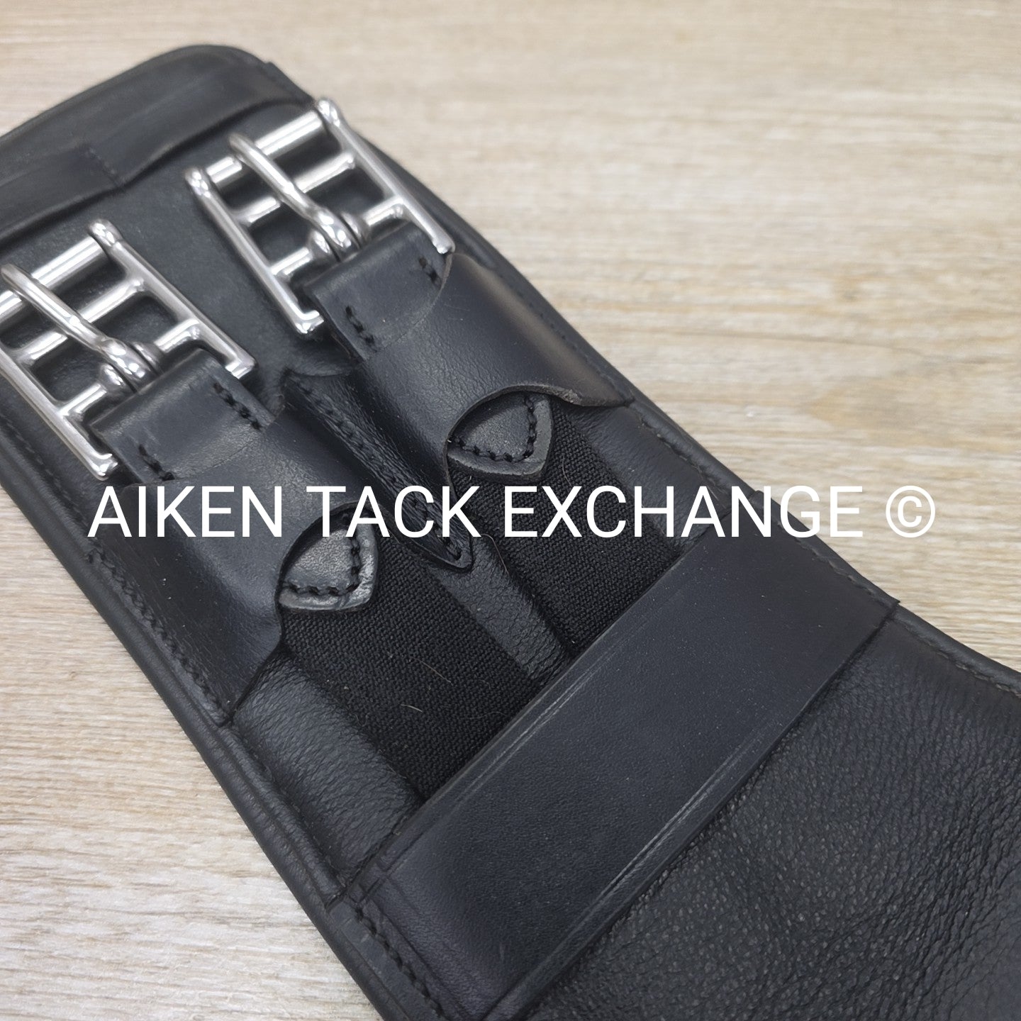 Shires Velociti Lusso Dressage Girth, 26"