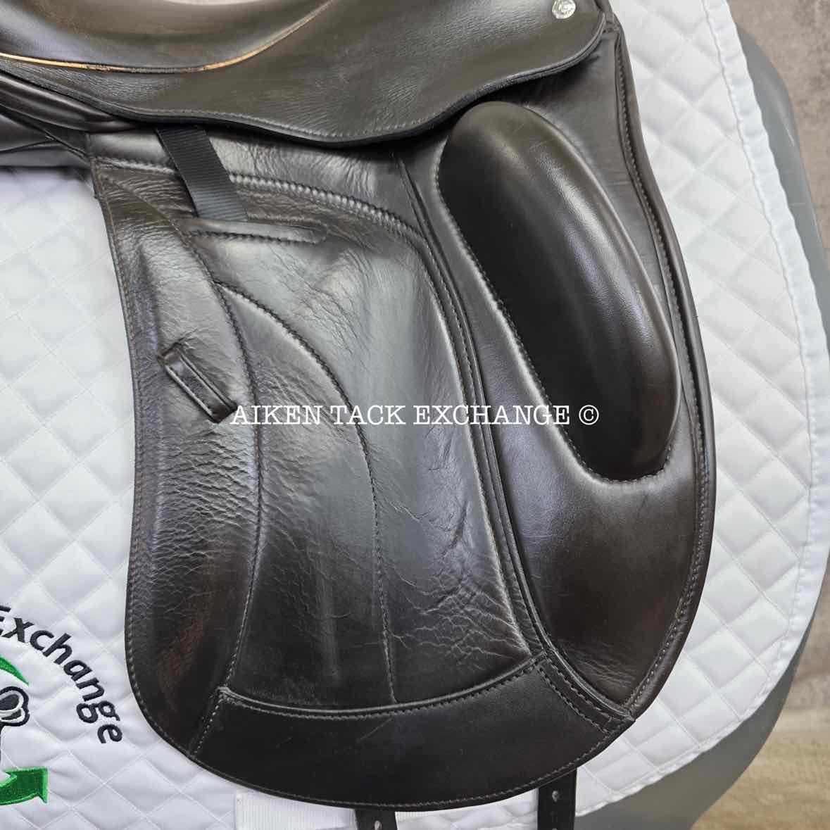 2019 Custom Saddlery Wolfgang Omni Monoflap Dressage Saddle, 17" Seat, Adjustable Tree, Wool Flocked Panels