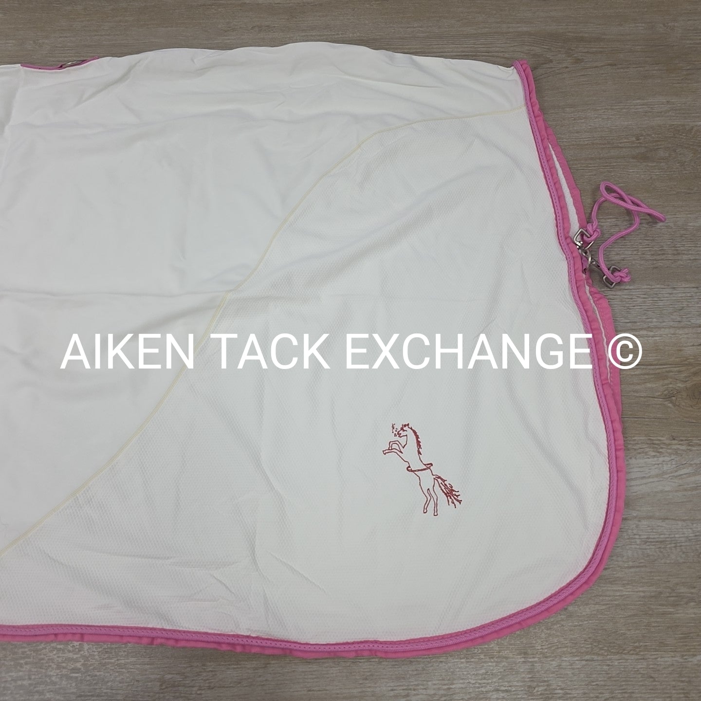 Fenwick Equestrian Pop Star Dress Sheet Sporty Cooler, 68"