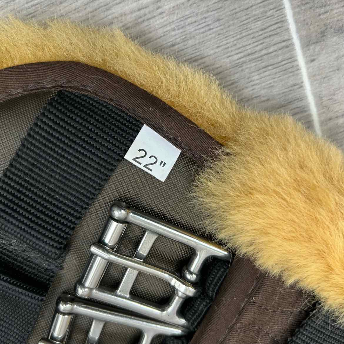 CAS Equestrian Sheepskin Girth, Brown & Tan, 22"