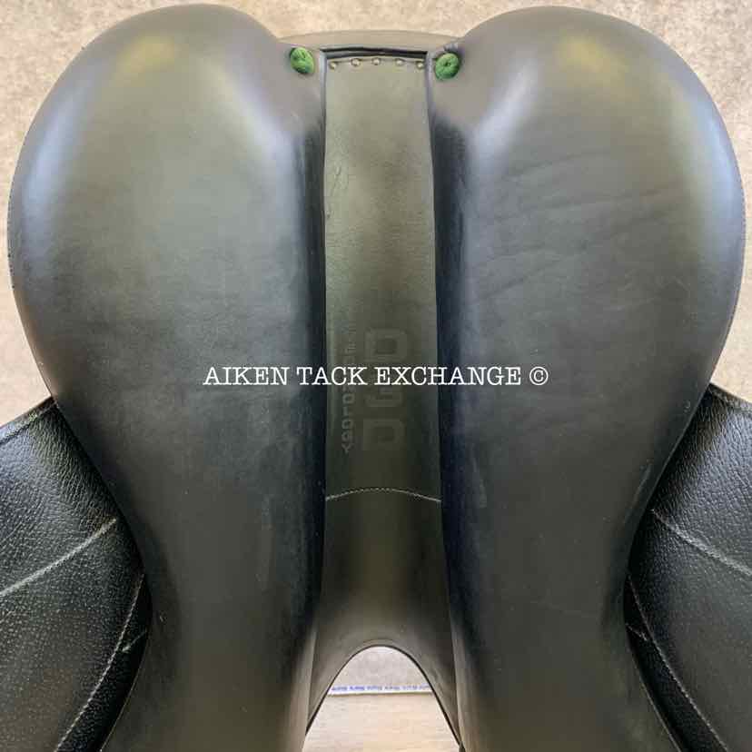 2016 Devoucoux Makila Lab Monoflap Dressage Saddle, 18" Seat, 3A Flap, Medium Wide Tree, Foam D3D Panels, Buffalo Leather