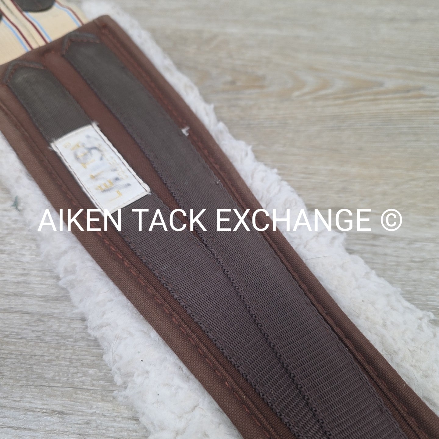 Lettia CoolMax Clik Girth, Brown, 46"