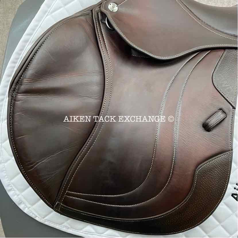 2019 CWD SE02 Close Contact Jump Saddle, 17.5" Seat, 3C Flap, Medium Tree, Foam Panels, Full Buffalo Leather