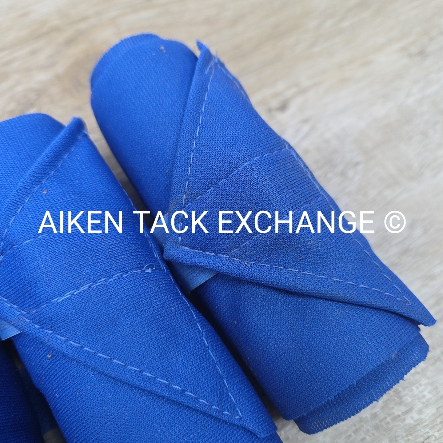 Standing Wraps, Set of 4