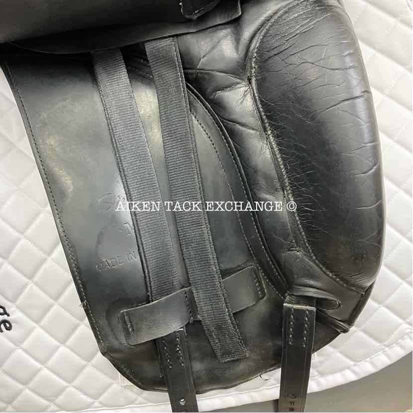 **SOLD** Albion Style Dressage Saddle, 18" Seat, Medium Tree, Wool Flocked Panels