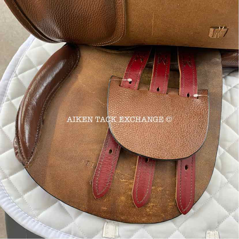 Regency Close Contact Jump Saddle, 17.5" Seat, Medium Wide Tree, Foam Panels
