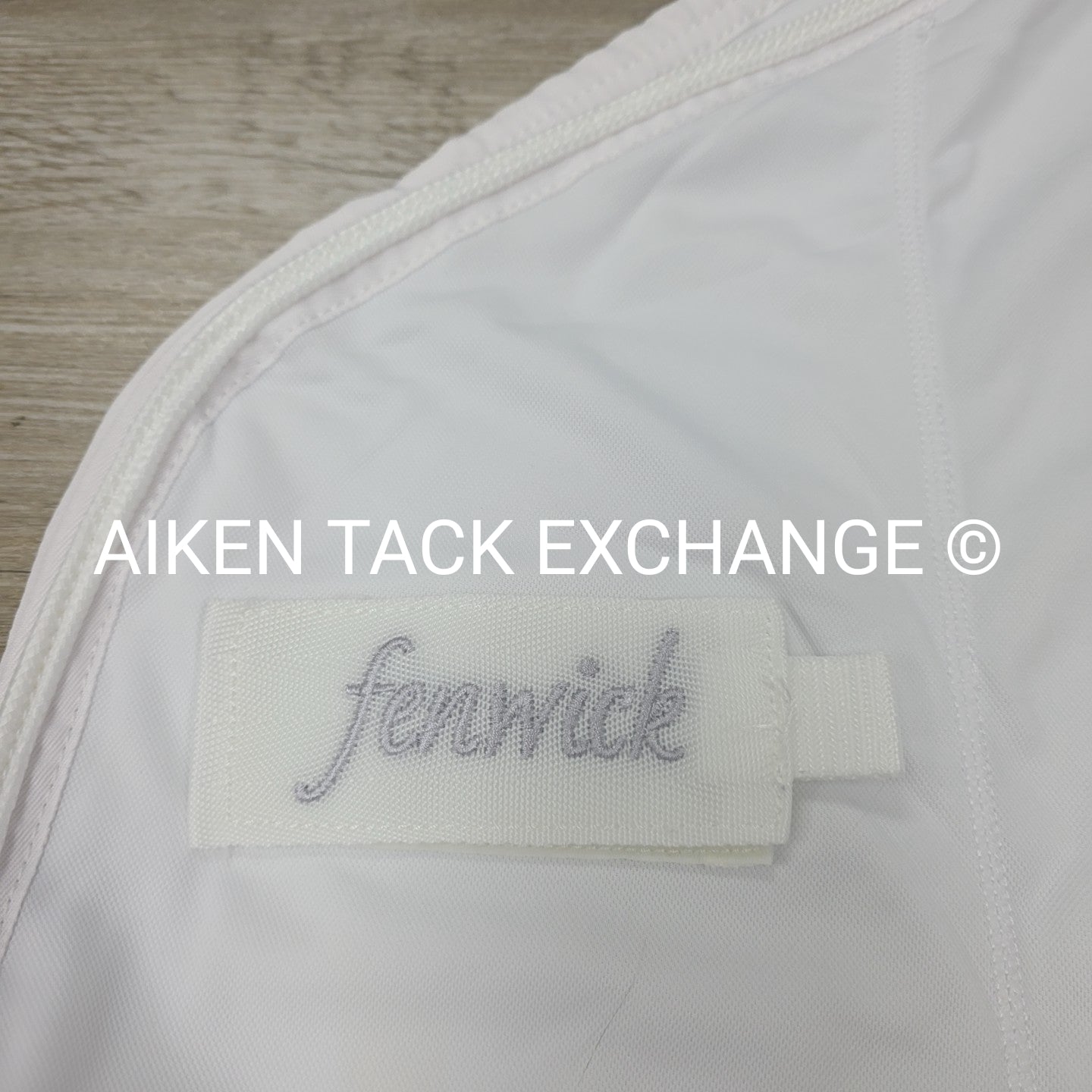 Fenwick Equestrian Therapeutic Jade Cooler, White (has marks), 82"