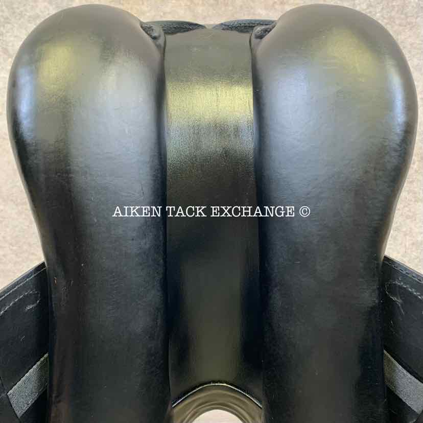 2017 Prestige Passion K Monoflap Dressage Saddle, 17" Seat, 33 Tree - M/MW, Wool Flocked Panels