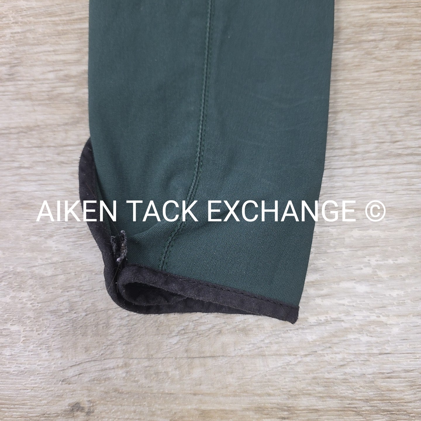 Tailored Sportsman Trophy Hunter Knee Patch Breeches, Size 12