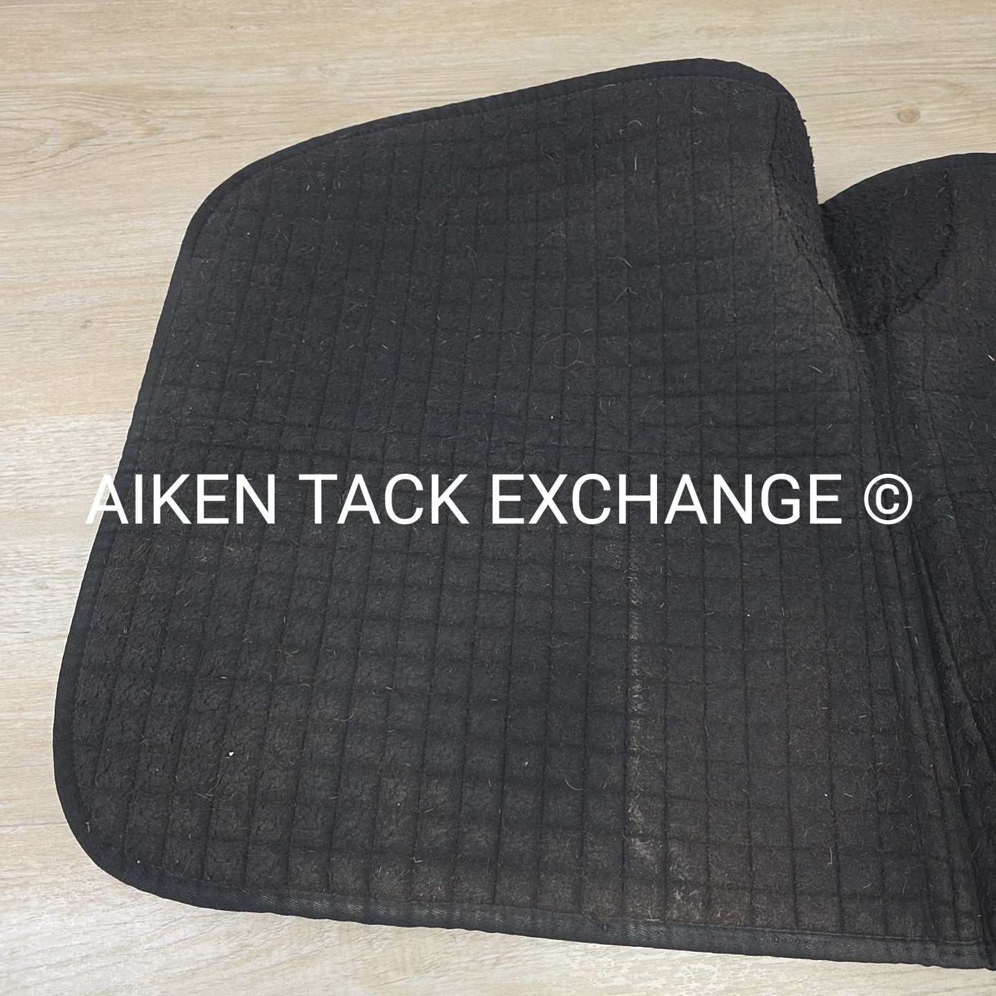BARGAIN BUNDLE: 2 Back On Track Therapeutic Dressage Saddle Pads