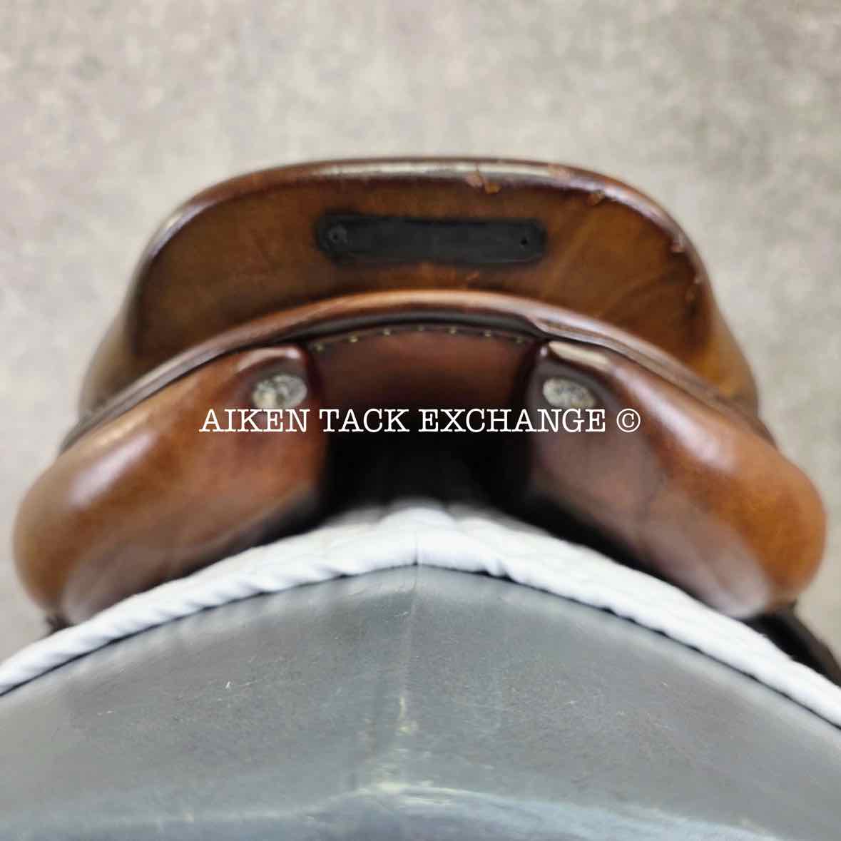 2011 CWD SE01 Close Contact Jump Saddle, 17" Seat, 3L Flap, Medium Wide Tree, Foam Panels, Full Buffalo Leather