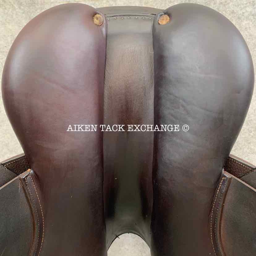 **SOLD** 2016 CWD SE02 Close Contact Jump Saddle, 17.5" Seat, 2L Flap, Medium Tree, Foam Panels