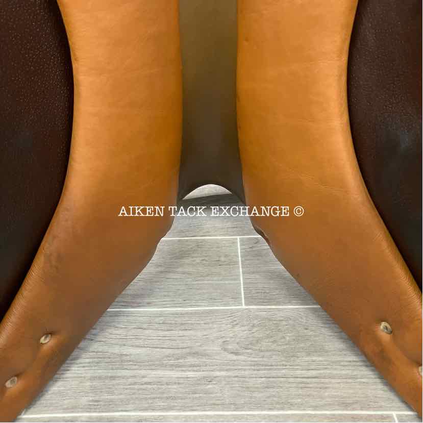 HDR Pro A/O Close Contact Jump Saddle, 17.5" Seat, M/MW Tree, Foam Panels