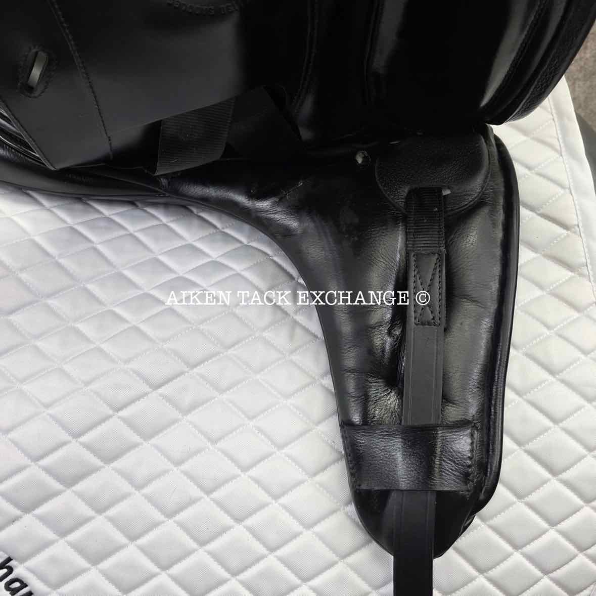 2021 Loxley by Bliss Monoflap Dressage Saddle, 17.5" Seat, Adjustable Tree - Changeable Gullet, Wool Flocked Panels