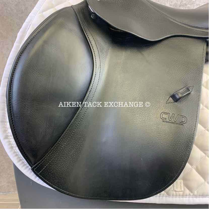 2014 CWD SE02 Close Contact Jump Saddle, 17" Seat, 2L Flap, Medium Wide Tree, Foam Panels