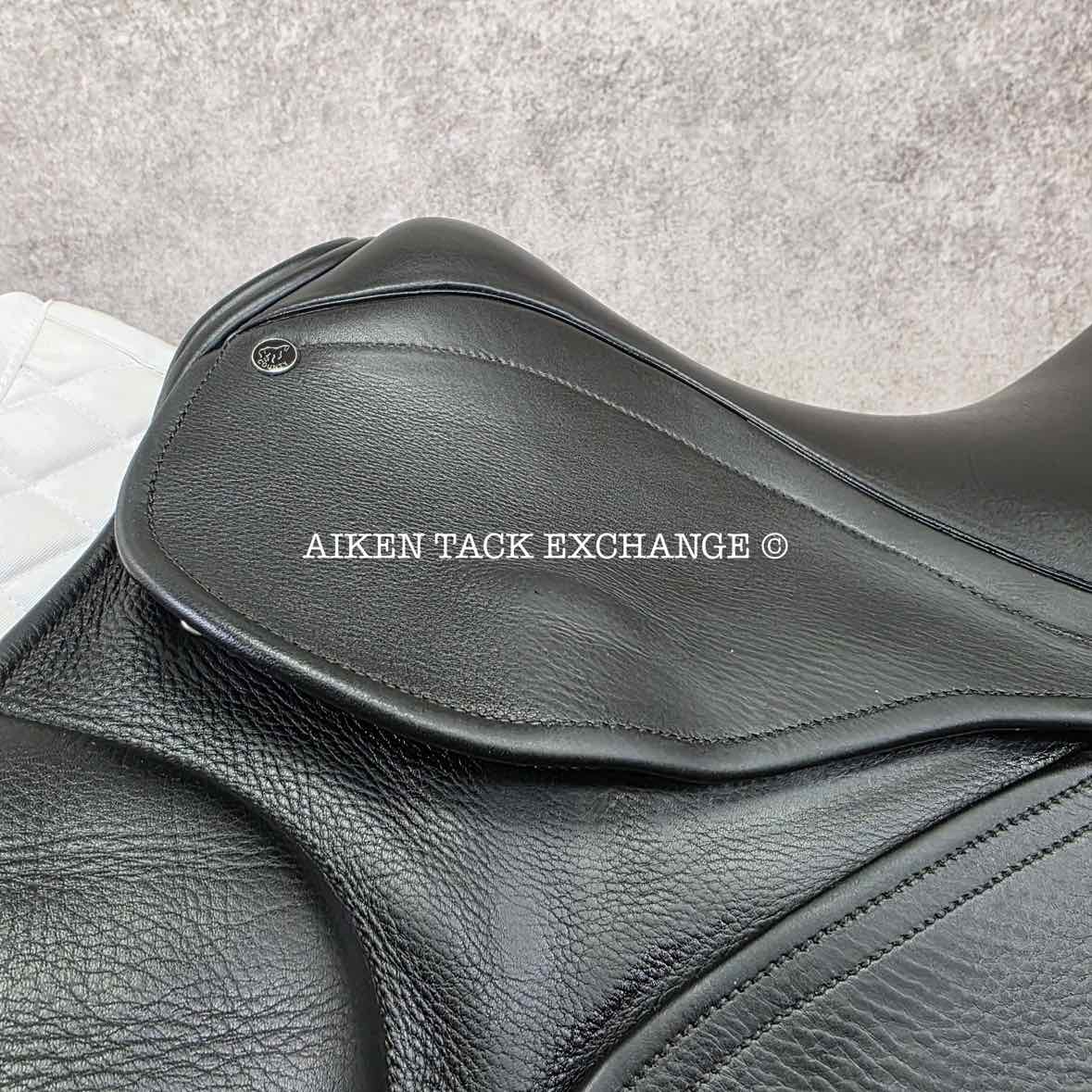 2013 County Perfection CC Dressage Saddle, 17" Seat, Medium Tree, Wool Flocked Panels