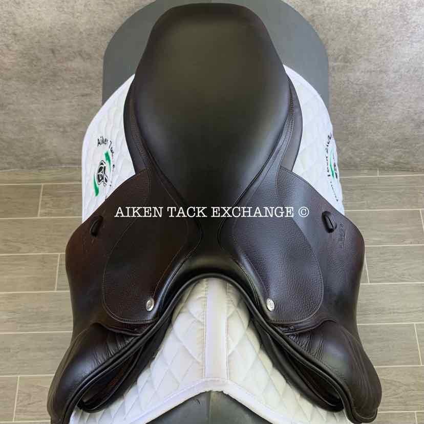 2017 CWD SE03 Close Contact Jump Saddle, 17.5" Seat, 3L Flap, Medium Wide Tree, Foam Panels