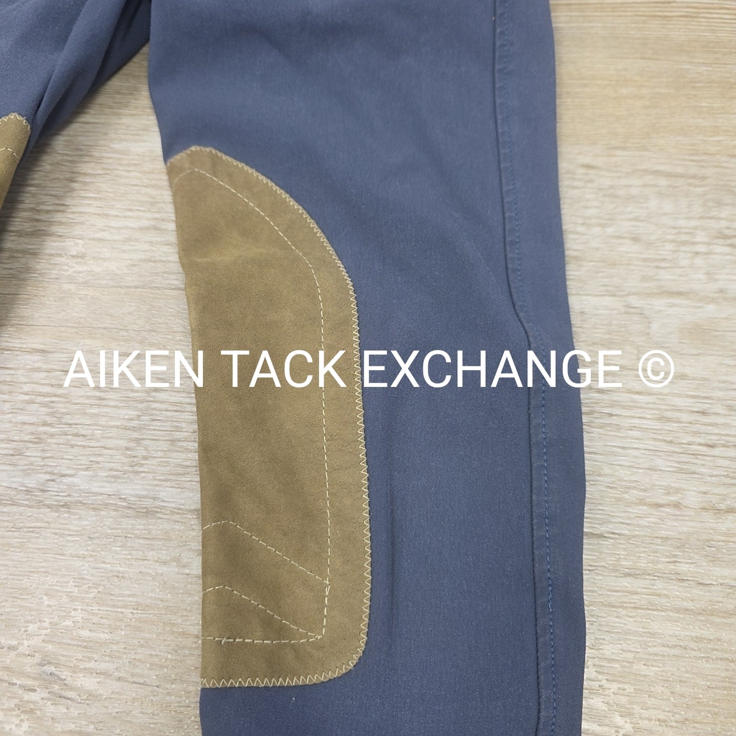 Tailored Sportsman Trophy Hunter Knee Patch Breeches, Size 10 L