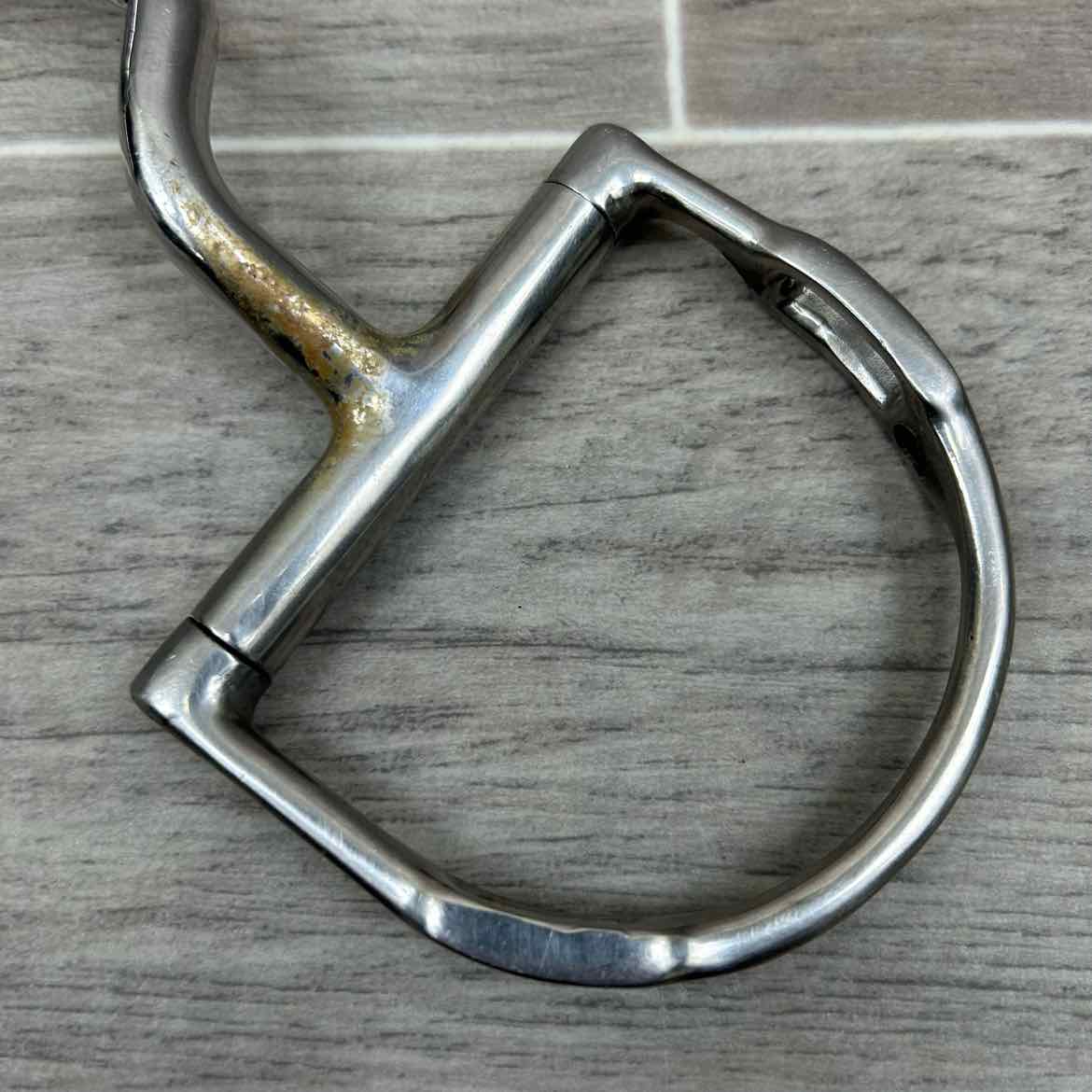Myler 3 3/8" Medium English Dee with Hooks & Low Medium Wide Ported Barrel MB 33