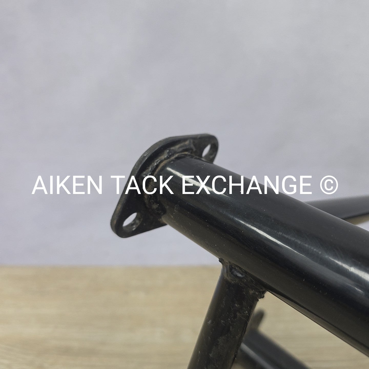 Metal Wall Mount Saddle Rack