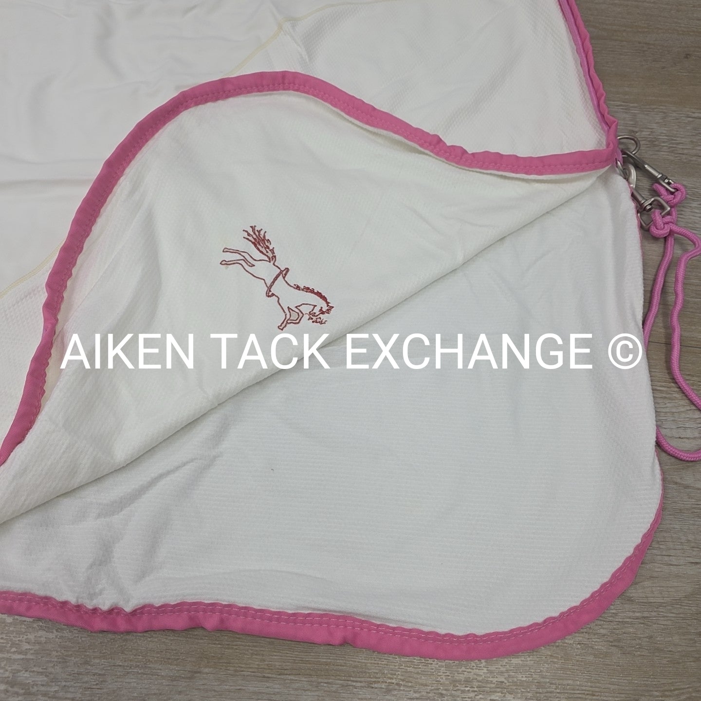 Fenwick Equestrian Pop Star Dress Sheet Sporty Cooler, 68"