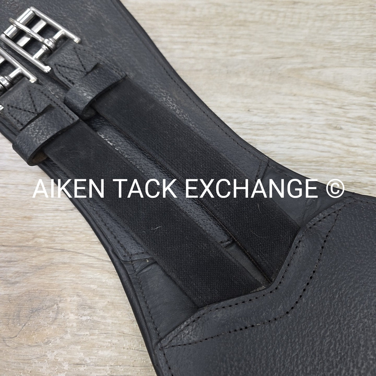 Devoucoux Makila Ergonomic Girth, Black, 28"