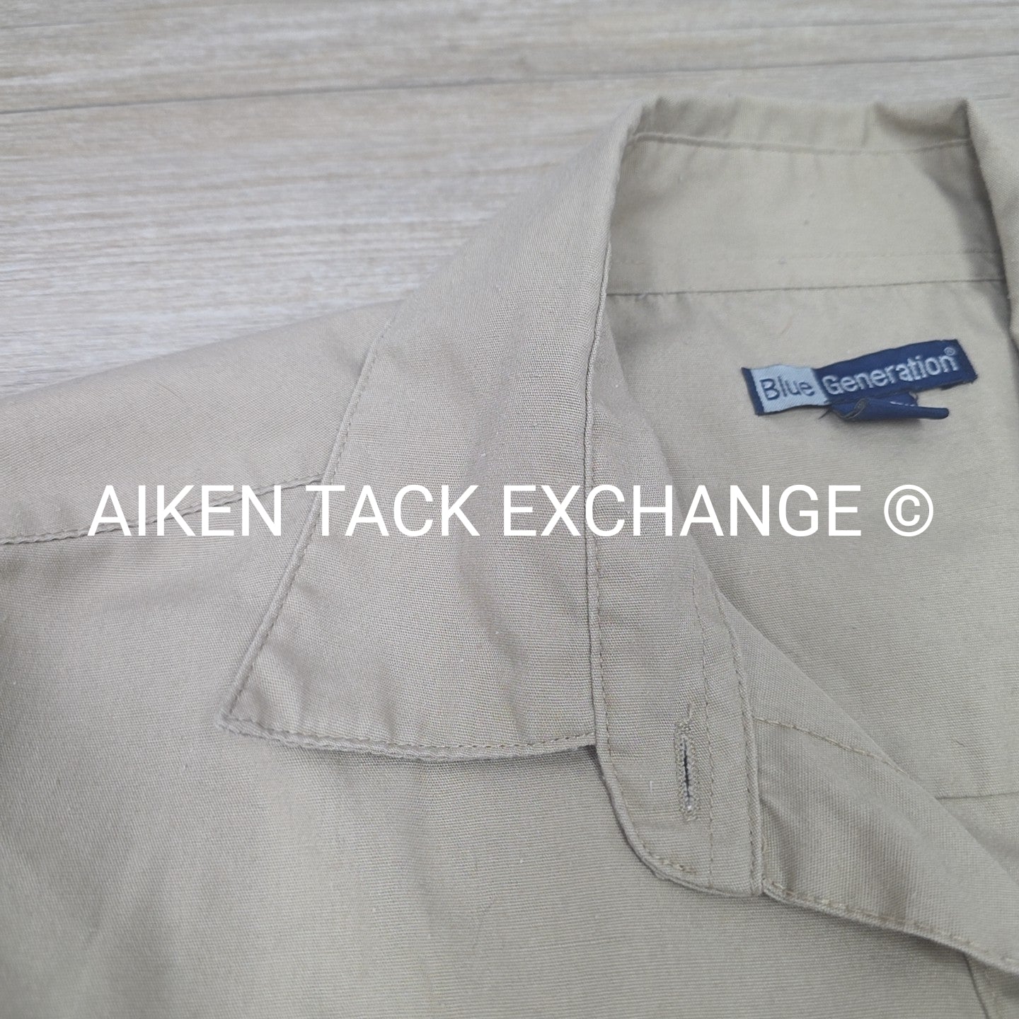 Aiken Hounds Long Sleeve Button Down Top, Size Medium