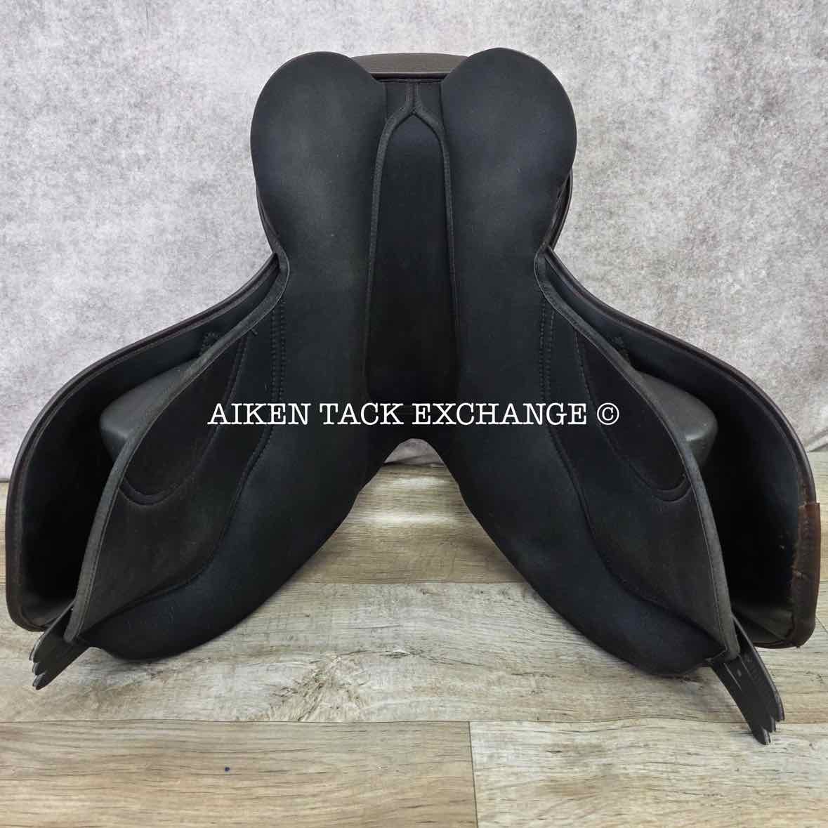 Dover Synthetic ProRide Close Contact Jump Saddle, 16.5" Seat, Medium Tree, Wool Flocked Panels