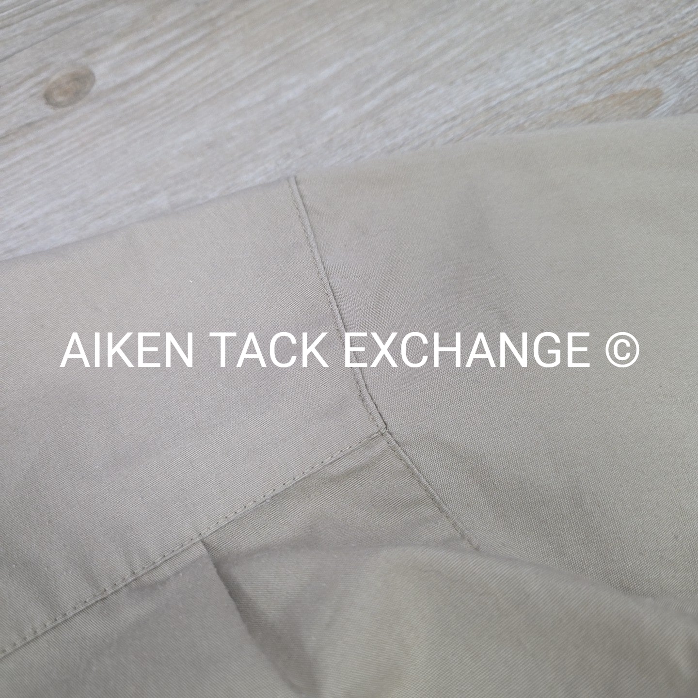 Aiken Hounds Long Sleeve Button Down Top, Size Medium