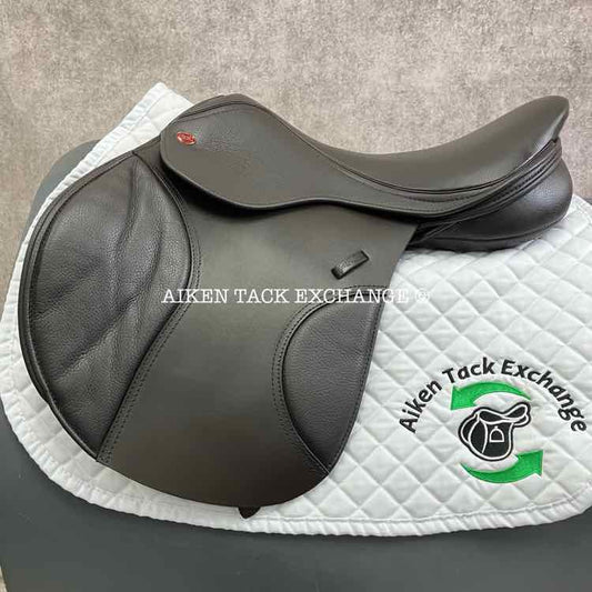 **SOLD** 2023 Kent & Masters S-Series MJJ Standard Wither Competition Jump Saddle, 17.5" Seat, Adjustable Tree - Changeable Gullet, Wool Flocked Panels