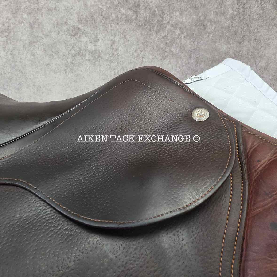 2016 CWD SE03 Close Contact Jump Saddle, 17" Seat, 2L Flap, Medium Wide Tree, Foam Panels