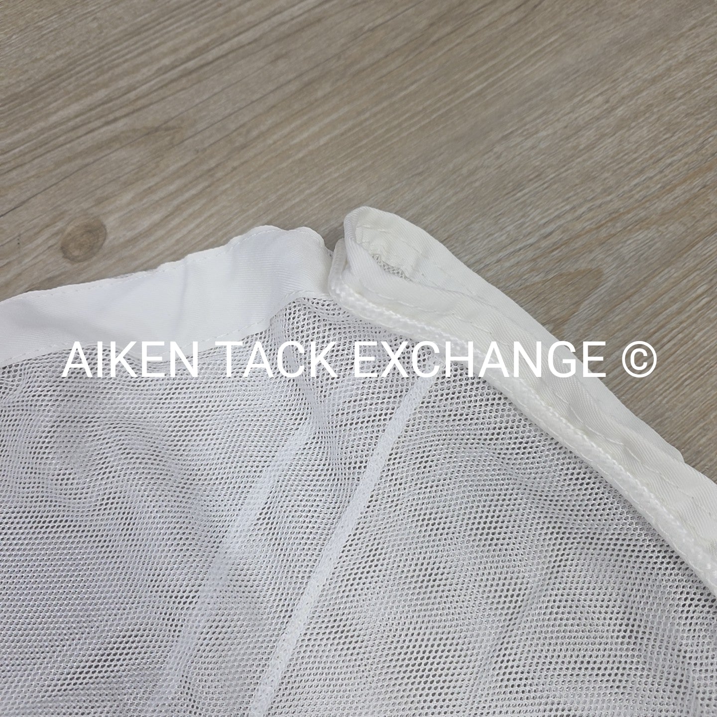 Fenwick Equestrian BodyGuard Mesh Cooler, White (has some marks) 60"