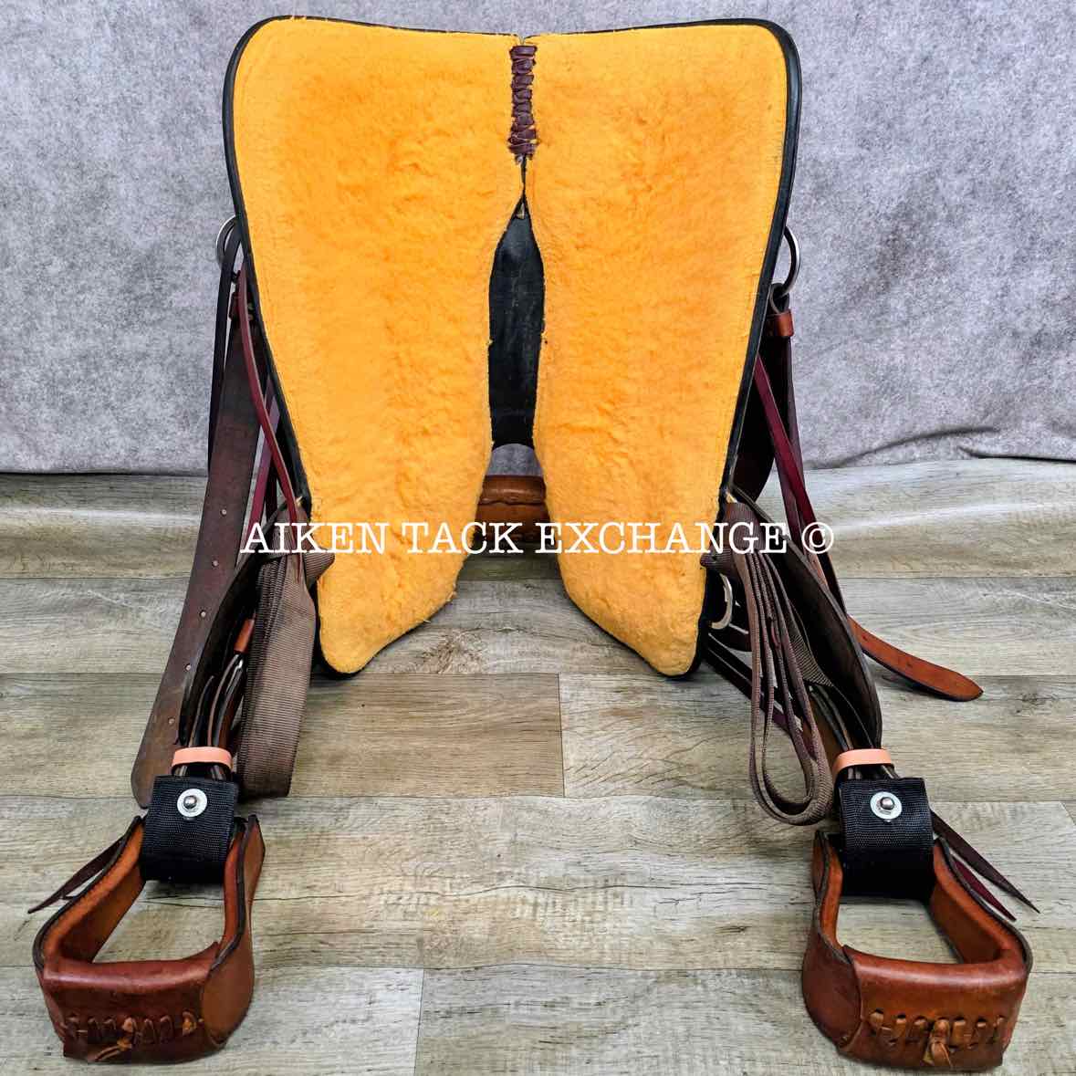 2004 Circle Y 1651 Park & Trail Western Saddle, 16" Seat, Regular Flex Lite Tree - Semi QH Bars
