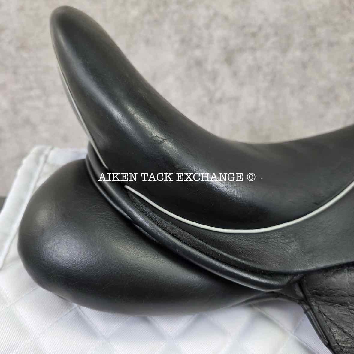 2015 Custom Saddlery Wolfgang Solo Monoflap Dressage Saddle, 17" Seat, Short Flap, Adjustable Tree, Wool Flocked Panels