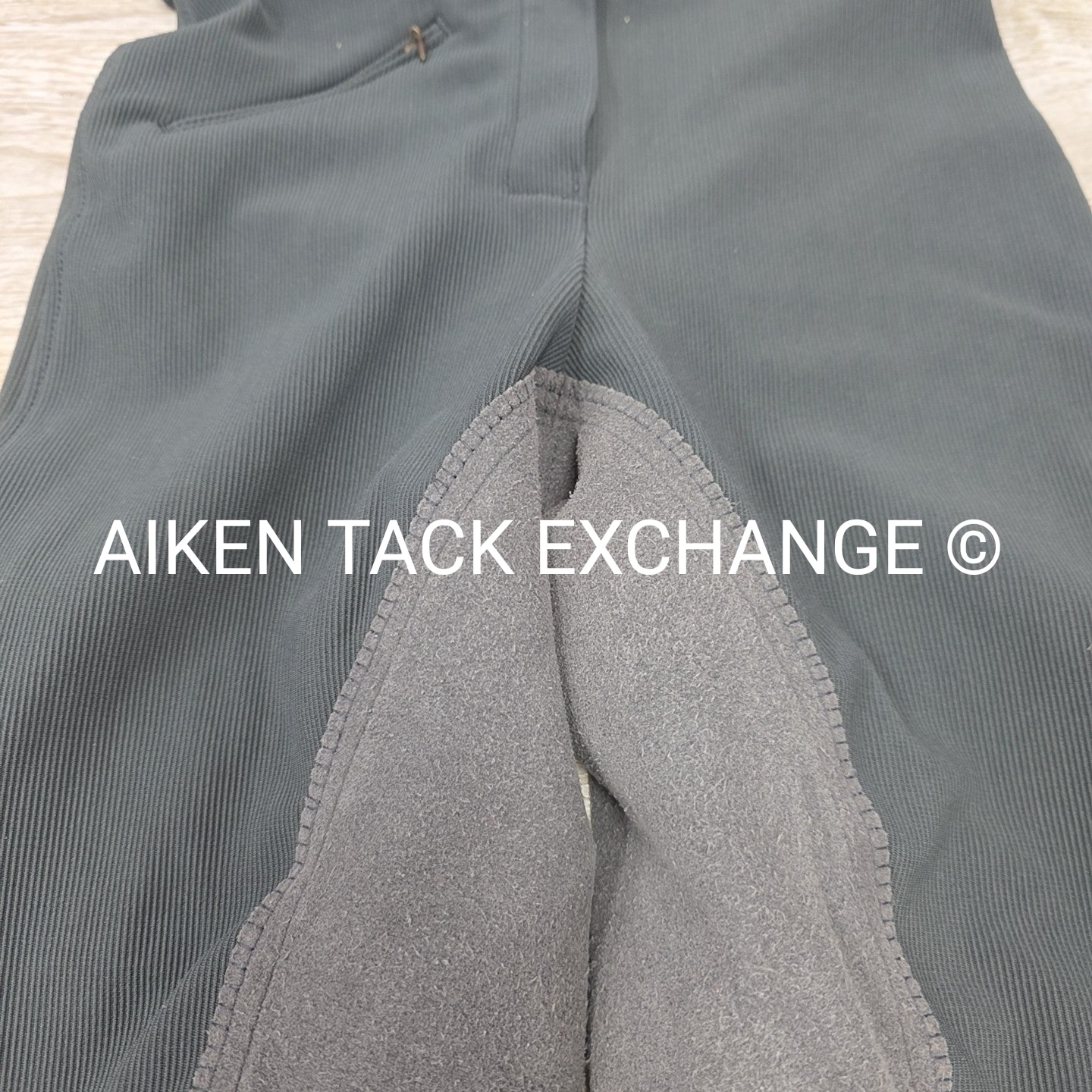 BARGAIN BUNDLE: 1 Tuffrider Ribbed Full Seat, 1 Grand Prix Knee Patch, Size 26