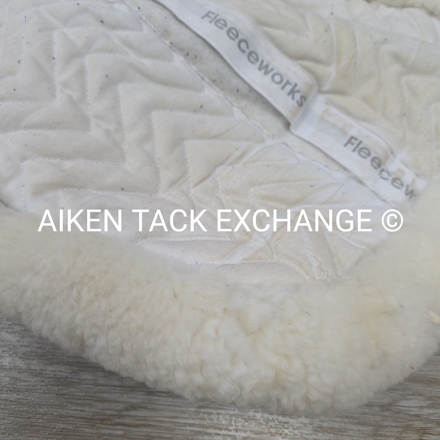 Fleeceworks Sheepskin Show Hunter Pad Partial Trim with Front Roll