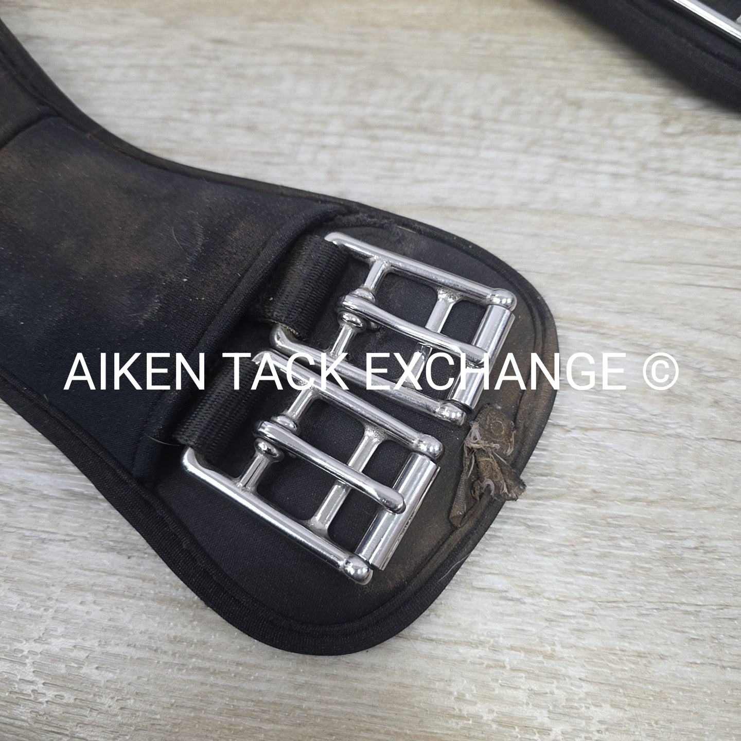 BARGAIN BUNDLE: 2 Ovation Gel Body Form Dressage Girths, Black, 22"