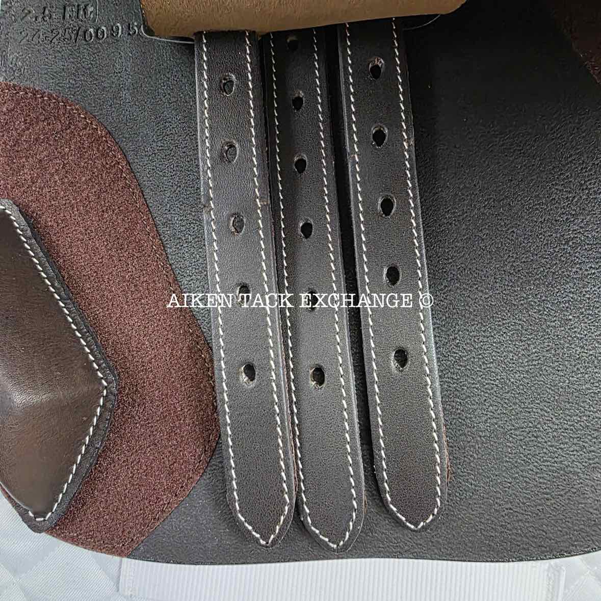 HDR - Henri de Rivel Evolution IGP Close Contact Jump Saddle, 18" Seat, Adjustable Tree - Changeable Gullet, Foam Panels