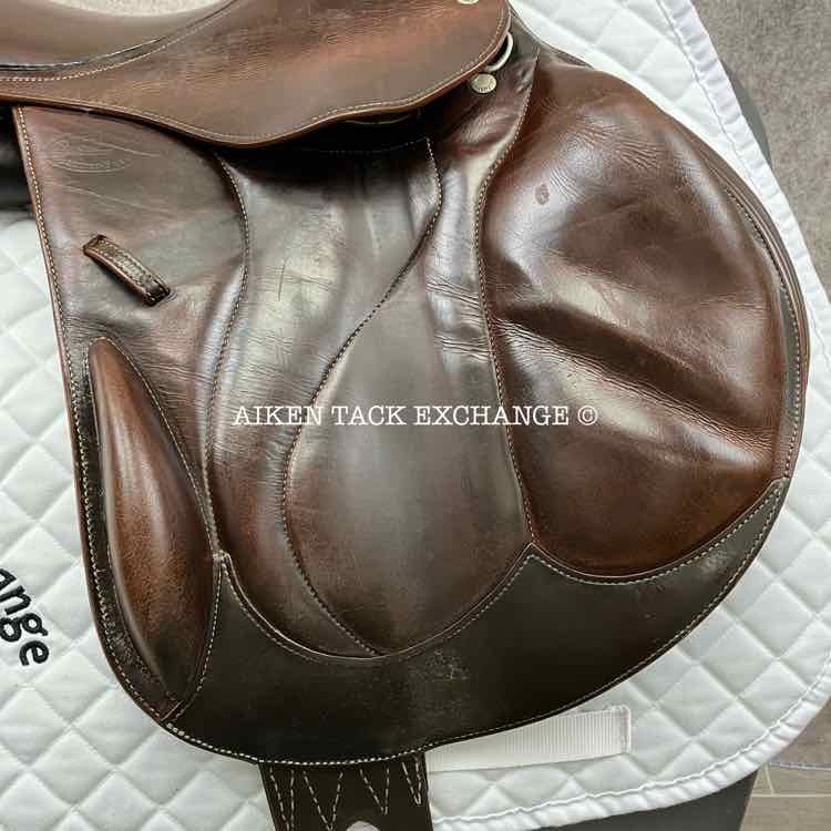 2001 Devoucoux Chiberta Monoflap Jump Saddle, 17.5" Seat, 2A Flap, M/MW Tree, Foam Panels